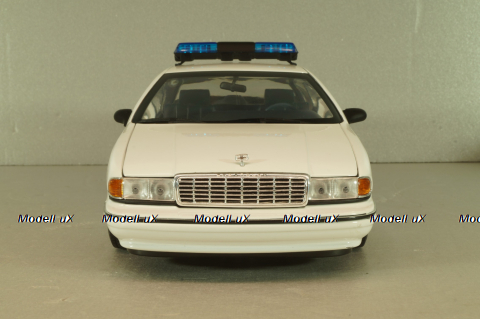 Chevrolet Caprice Police Chicago 1993, white, UT Models 1:18