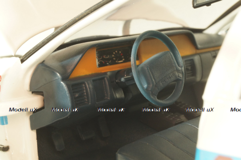 Chevrolet Caprice Police Chicago 1993, white, UT Models 1:18