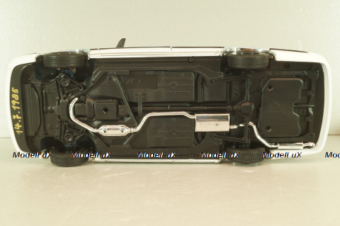 Chevrolet Caprice Police Chicago 1993, white, UT Models 1:18