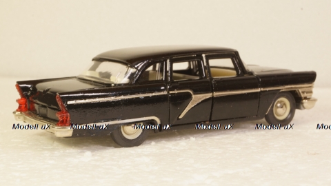 ГАЗ-13 Чайка А15 черная, Тантал/Радон 1:43 №2