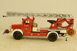 Mercedes L3500  DL17 Feuerwehr Bensheim 1950 red/white, 439350081, Minichamps 1:43