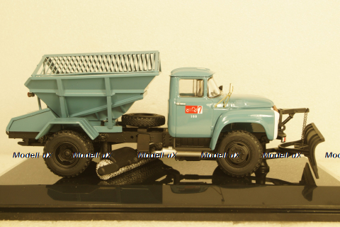 ПР-130 пескоразбрасыватель на шасси Зил-130 1968г, голубой, 113023, DiP Models 1:43