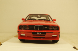 BMW 3-series M3 ( E30) 1988, red, BU21100R , Bburago 1:24