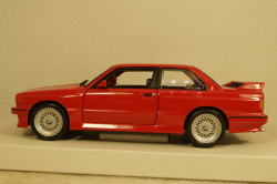 BMW 3-series M3 ( E30) 1988, red, BU21100R , Bburago 1:24