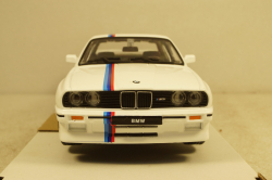 BMW 3-series M3 ( E30) 1988, white, BU21100W , Bburago 1:24