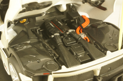 Ferrari FXX-K Evoluzione #70 2018, Bburago 1:18