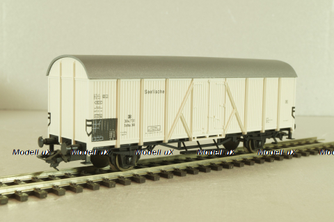 Вагон рефрижератор для морской рыбы, крытый грузовой (холодильник), 2-х осный DB, белый, HO, 46235, Roco 1:87