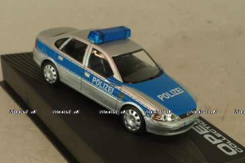 Opel Vectra (B) Polizei 1995, silver/blue, OPC091, Altaya  Opel Collection #91 1:43 Уценка!