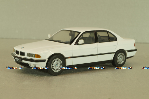 BMW 750i (E38) 1994, white, 070232, Herpa 1:43
