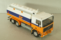 Volvo F12 fuel tanker 1977, white/orange, Camion D'epoca #74, 1:43 Уценка 5!