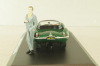 Jaguar XKSS 1957 with figuren Steve McQueen, green, McQueen Collection, 86434, Greenlight 1:43