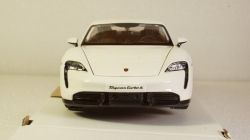 Porsche Taycan Turbo S, white, Burago 1:24