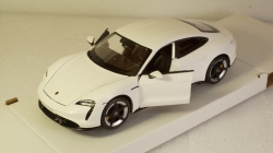 Porsche Taycan Turbo S, white, Burago 1:24