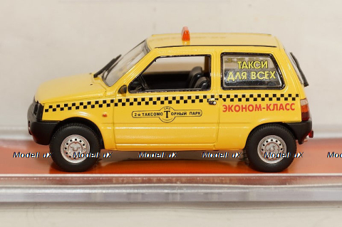 Renault Nervasport 1932-1935 lightbrown/creme, Norev 1:43