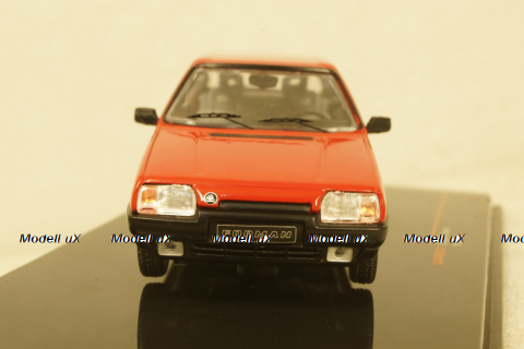 Skoda Forman 1990 red, CLC446, IXO 1:43