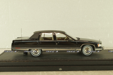 Cadillac Fleetwood 1993, black, VAV 1:43