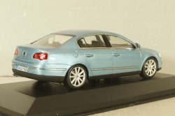 Volkswagen Passat(B6)  2005, light blue, 3C0099300Y7R, Minichamps 1:43