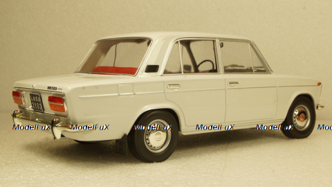 ВАЗ 2103 Жигули LADA 1972, T9-1800263, Triple9 1:18