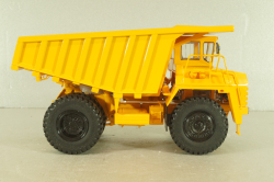 БелАЗ-7547 карьерный самосвал, оранжевый, 102774, ДМ Белаз 1:43