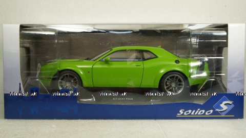 Dodge Challenger R/T Scat Pack Widebody 2020 Green, S1805704, Solido 1:18