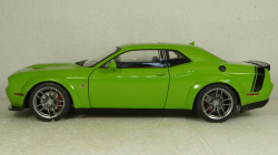 Dodge Challenger R/T Scat Pack Widebody 2020 Green, S1805704, Solido 1:18