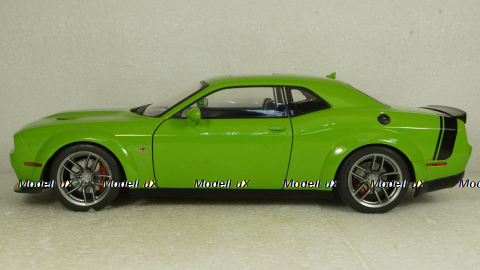 Dodge Challenger R/T Scat Pack Widebody 2020 Green, S1805704, Solido 1:18