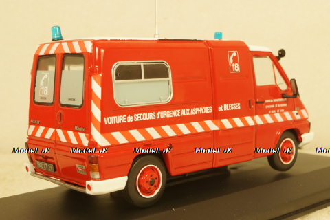 Renault Master (T30) Van VSAB Sanicar Ambulance Sapeurs, ODEON099, ODEON 1:43