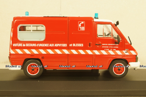 Renault Master (T30) Van VSAB Sanicar Ambulance Sapeurs, ODEON099, ODEON 1:43