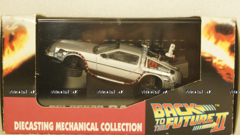 Delorean Back to the Future part II, Skynet 1:43 Уценка!