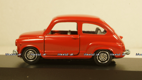 Seat 500 red, Gusval 1:43 Уценка!