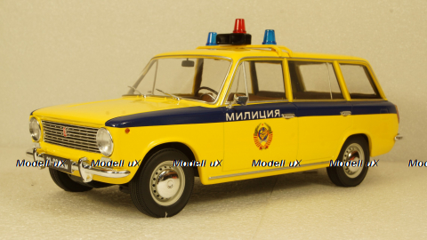 ВАЗ 2102 Жигули LADA Милиция СССР 1970, T9-1800233, Triple9 1:18