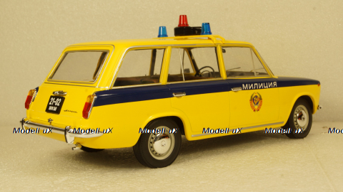 ВАЗ 2102 Жигули LADA Милиция СССР 1970, T9-1800233, Triple9 1:18
