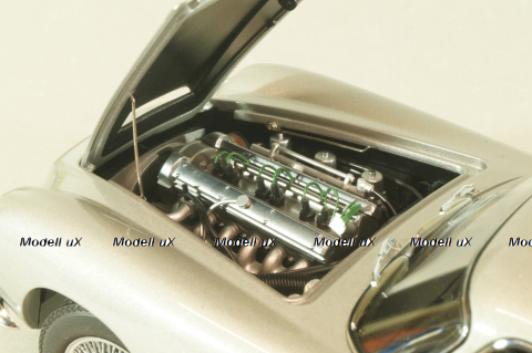 Aston Martin DB5 1964, silver, 70287, AutoArt 1:43