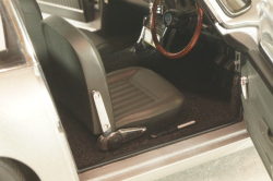 Aston Martin DB5 1964, silver, 70287, AutoArt 1:43