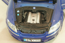 Volkswagen Phaeton 2002, blue, AutoArt 1:18, AutoArt 1:43 На запчасти!