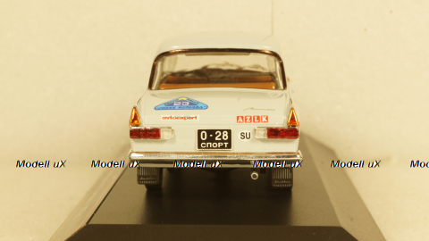 Москвич-412 из к/ф "Гонщики" 1972г.,TruckTyr 1:43