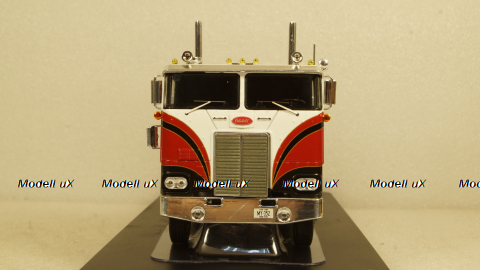 Peterbilt 352 Pacemaker white / decor 1979, TR097, IXO 1:43