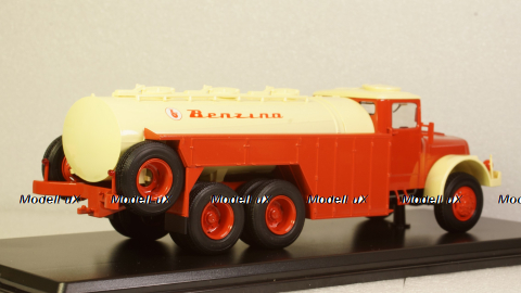 Tatra 111 C (бензовоз) 1947, PCL47032, Premium Classixxs 1:43