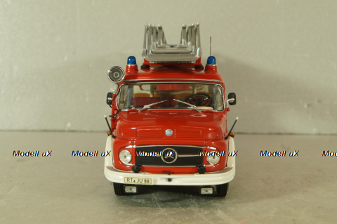 Mercedes-Benz 1113 Aerial ladder , fire brigade 1966, red, Minichamps 1:43