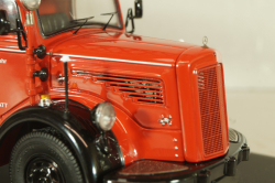 Mercedes L 6600  fire ladder 1951, red, 03091, Schuco 1:43 Уценка!