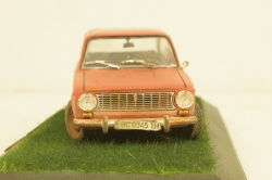 Ваз-2101 красный, Improved Models 1:43
