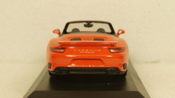 Porsche 911  (991.2) Turbo S Cabriolet 2017 orange, 410067181, Minichamps 1:43