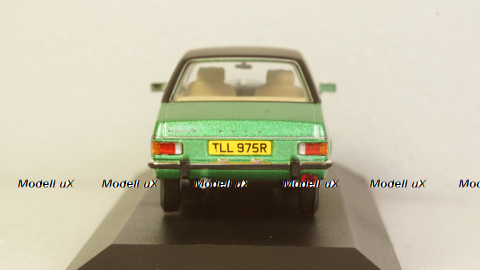 Ford Escort MkII 1.3 Ghia met.green/mattblack, Vanguards 1:43