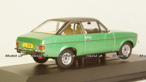 Ford Escort MkII 1.3 Ghia met.green/mattblack, Vanguards 1:43
