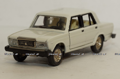 Maserati Coupe, metallic-dark blue, Leo Models 1:43