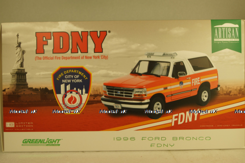 Ford Bronco FDNY 1996 white/red/orange, 19118, Greenlight 1:18
