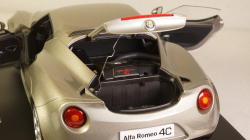 Alfa Romeo 4C 2013 greymetallic, 70187, Auto Art 1:18