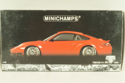 Porsche 911 (996) GT3 RSR FIA GT 2004, red, 10004640, Minichamps 1:18 