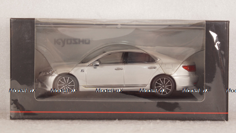 Lexus LS460 F Sport 2015 Silver, 03659S, Kyosho 1:43
