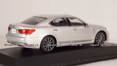 Lexus LS460 F Sport 2015 Silver, 03659S, Kyosho 1:43
